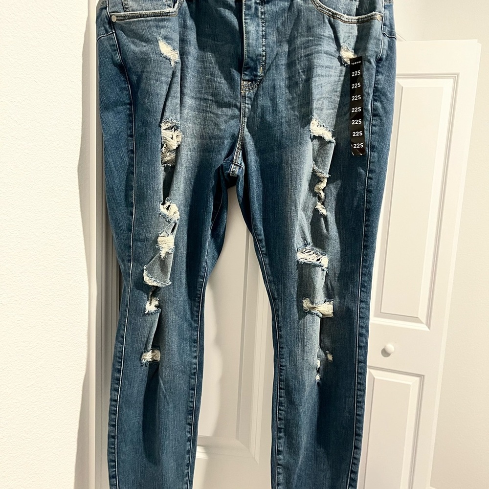 Torrid Bombshell 22 S  Skinny Blue Jeans